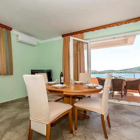 Appartement Hari *