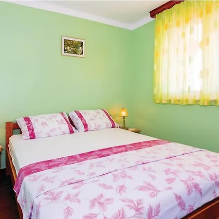 Apartment Hari *