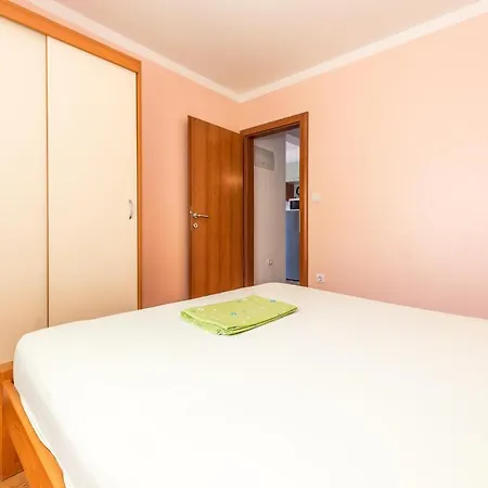 Hari Apartmán