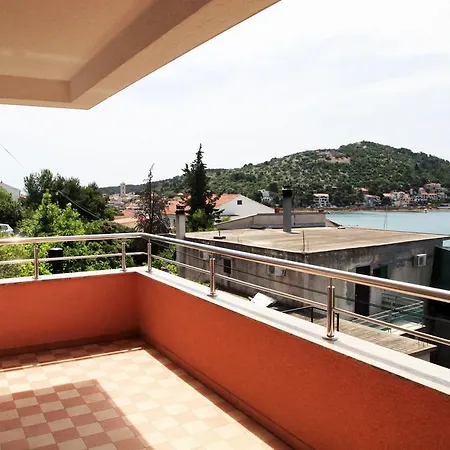 Apartment Hari