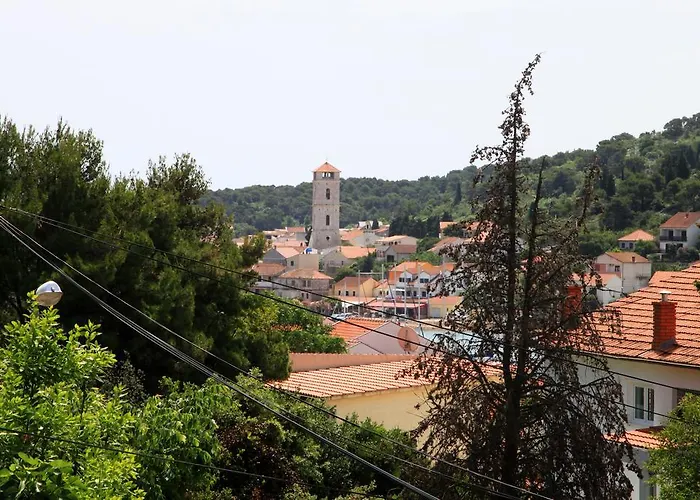 アパート Hari ティスノ